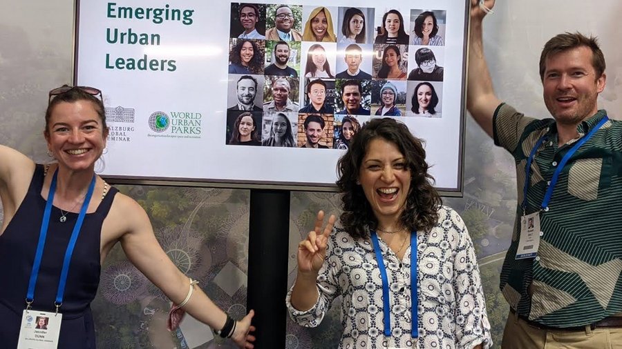 Jennifer Dunn (left) with Irene Gauto, a technical assistant for the “Asuncion Green City” project at UNDP Paraguay (center), and Russell Galt, head of IUCN Urban Alliance (right) at the Urban Planet Pavilion