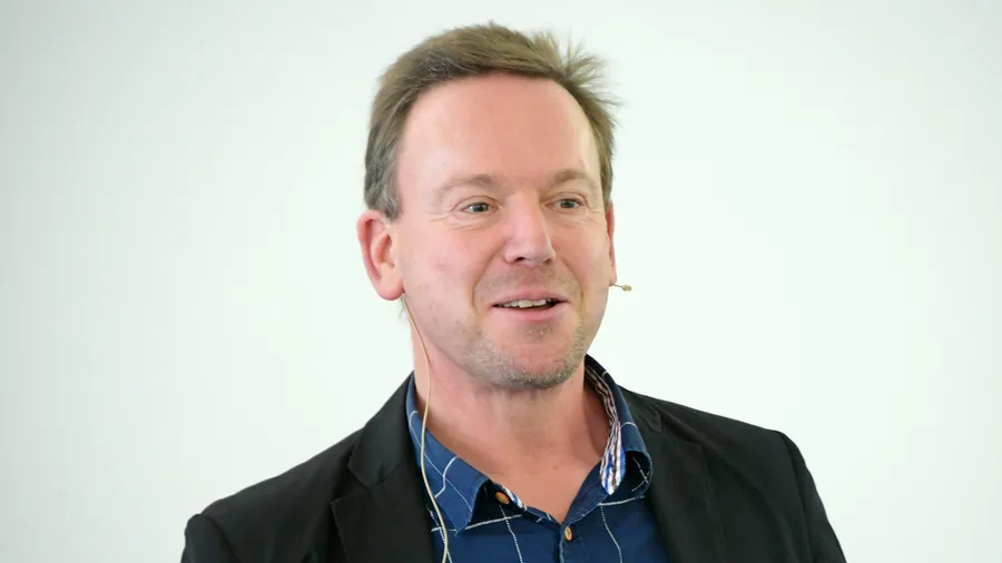 Geoff Mulgan speaking at Salzburg Global Seminar in June 2018