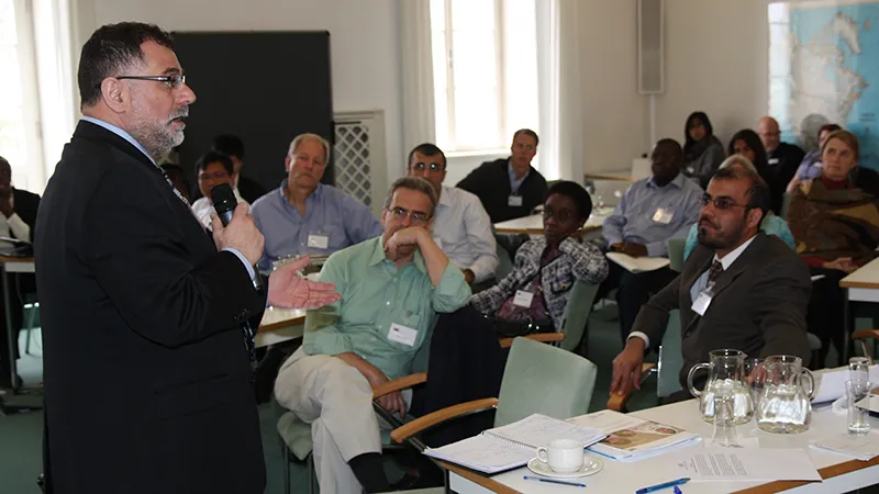 Rashad Massoud speaking at the Salzburg Global Seminar