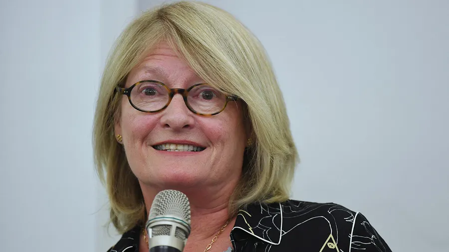 Susan Edgman-Levitan speaking during the Salzburg Global program on Moving Measurement into Action: Designing Global Principles for Measuring Patient Safety