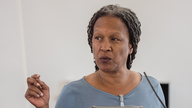 Lecia Brooks speaking at the 15th symposium of the Salzburg Seminar American Studies Association